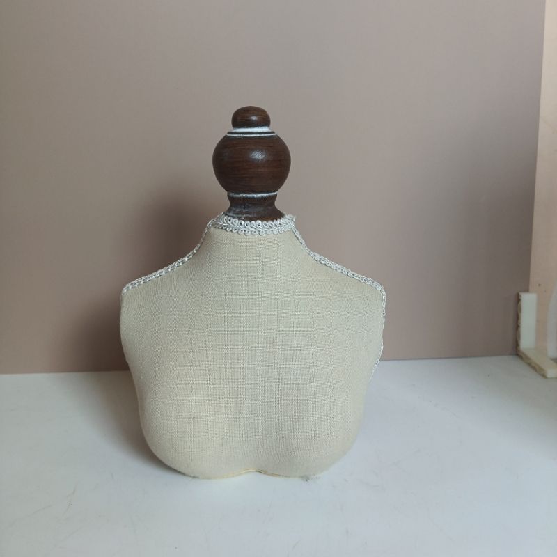 Ketting Ketting Buste Sieraden - Body Jewelry Display Ideas recensie en prijs