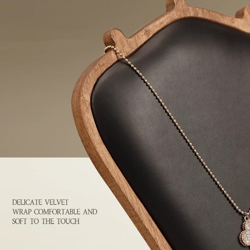Houten kettingdisplaystandaard - Body Jewelry Stores recensie en prijs